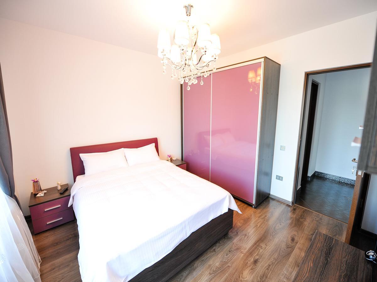 Casa Bella Apartments Bragadiru Ngoại thất bức ảnh